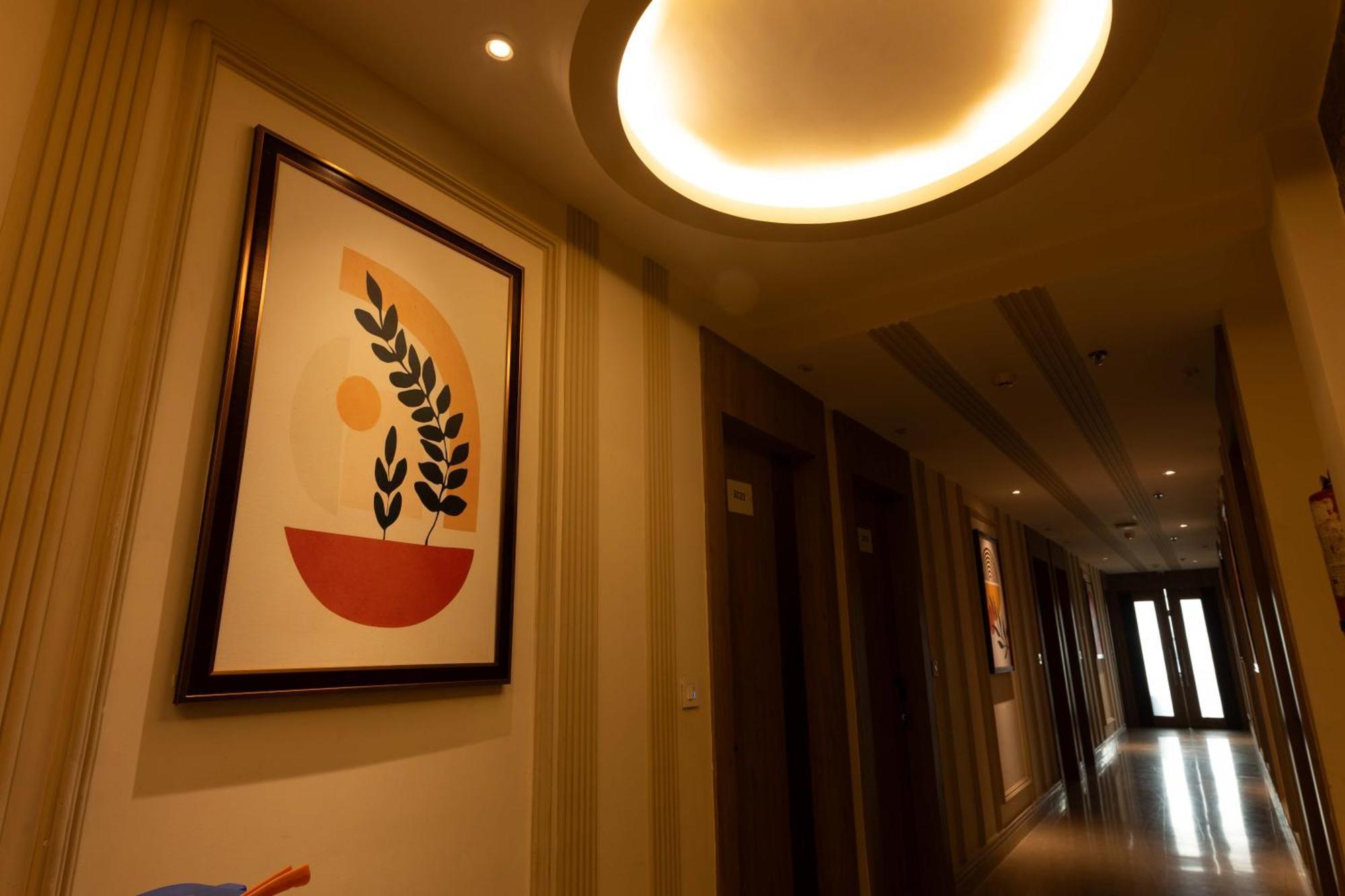 New Hotel Broadway Βαρανάσι Εξωτερικό φωτογραφία