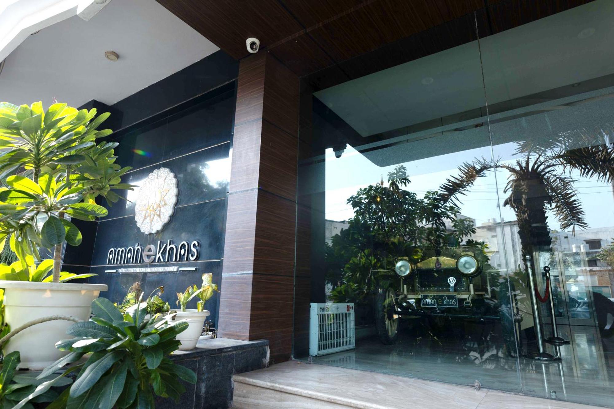 New Hotel Broadway Βαρανάσι Εξωτερικό φωτογραφία