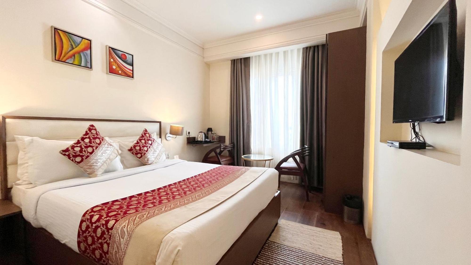 New Hotel Broadway Βαρανάσι Εξωτερικό φωτογραφία