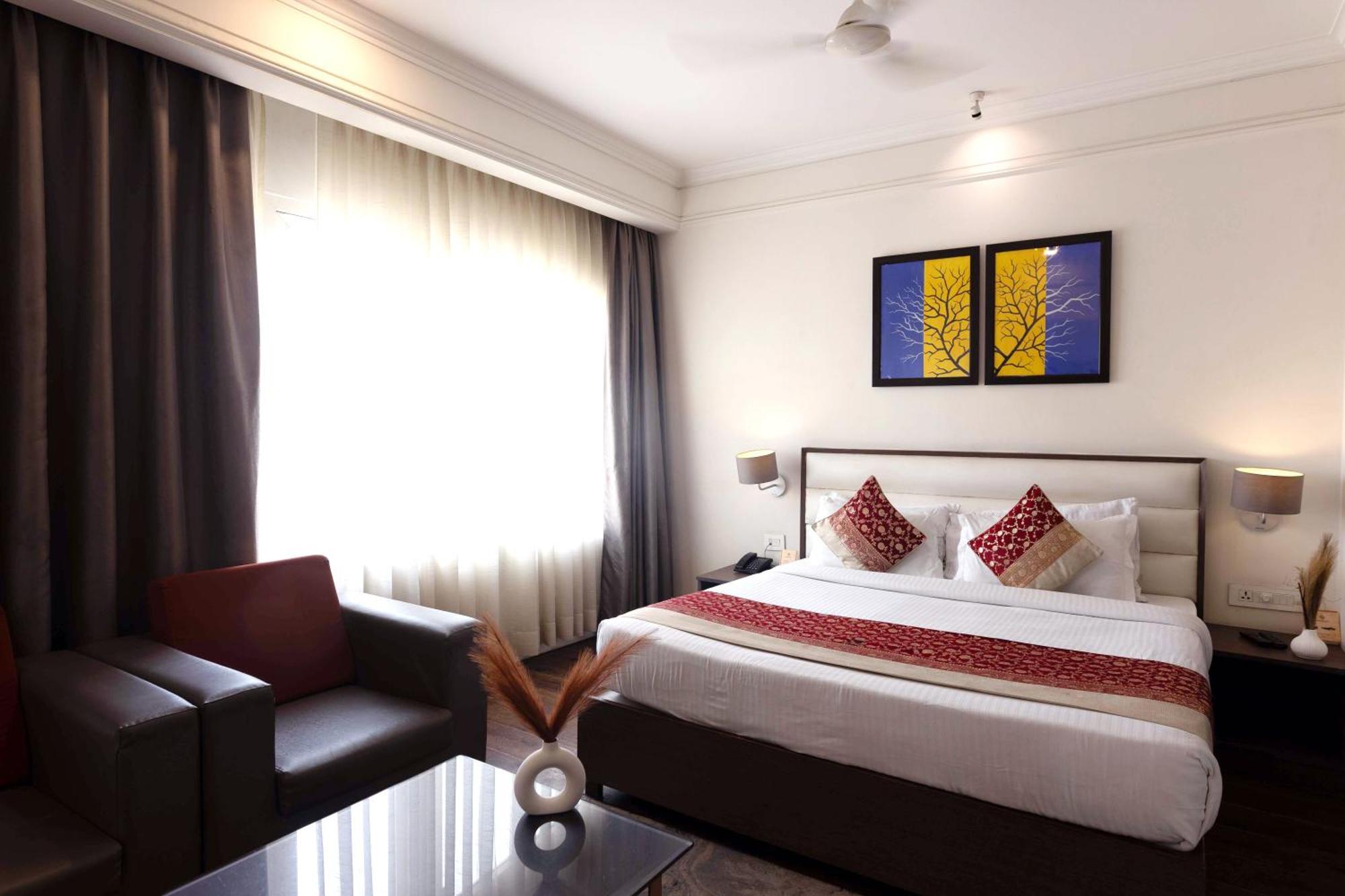 New Hotel Broadway Βαρανάσι Εξωτερικό φωτογραφία